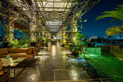 Restaurant, O Hotel Pune near Aga Khan Palace Restaurant, O Hotel Pune near Aga Khan Palace