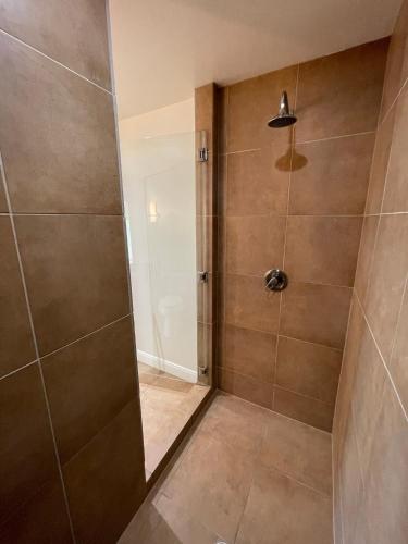 Bathroom, Dallas Beauty in Vickery Meadow Bathroom, Dallas Beauty in Vickery Meadow