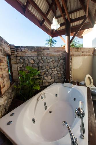 Bathroom, Phangan Paragon Resort & Spa in Haad Chao Phao Bathroom, Phangan Paragon Resort & Spa in Haad Chao Phao
