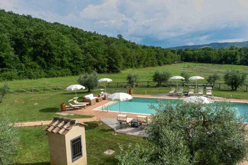 Úszómedence, Tuscany stylish apartments with pool Borgo Pian di Sala in Larniano Úszómedence, Tuscany stylish apartments with pool Borgo Pian di Sala in Larniano