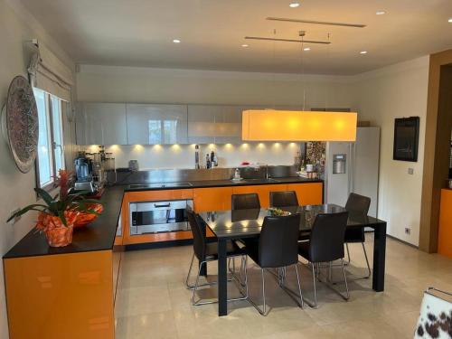 Facilities, Villa close to the beach in Les Groules Facilities, Villa close to the beach in Les Groules