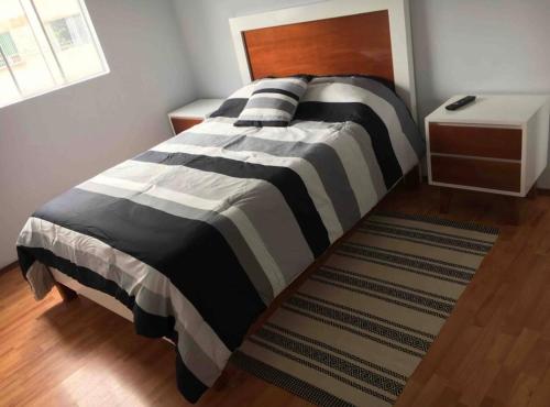 Cool Apt in classic building, Roma