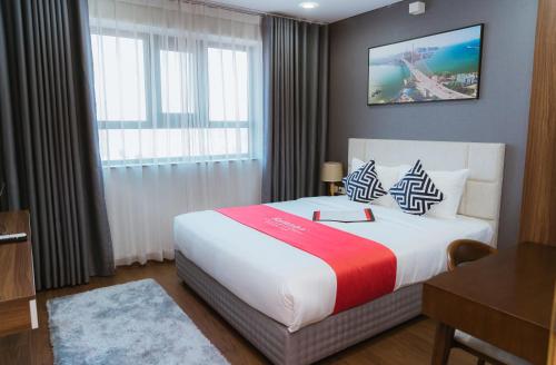 Ramada Hotel & Suites by Wyndham Halong Bay View in Hon Gai Port Ramada Hotel & Suites by Wyndham Halong Bay View in Hon Gai Port