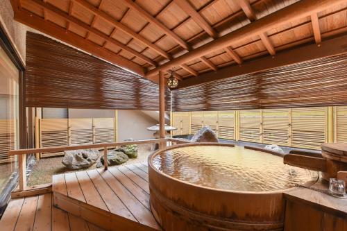 노천탕, 아타미 온센 후루야 료칸 (Atami Onsen Furuya Ryokan) in 선비치 노천탕, 아타미 온센 후루야 료칸 (Atami Onsen Furuya Ryokan) in 선비치