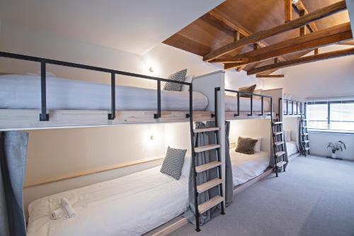 新OPEN一棟貸切!西九条駅徒歩5分*USJ直通*グループ旅行最適*トイレ2洗面台2