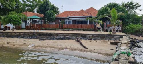 Shoreside Semat Villa and Flat in Jepara Beach Shoreside Semat Villa and Flat in Jepara Beach
