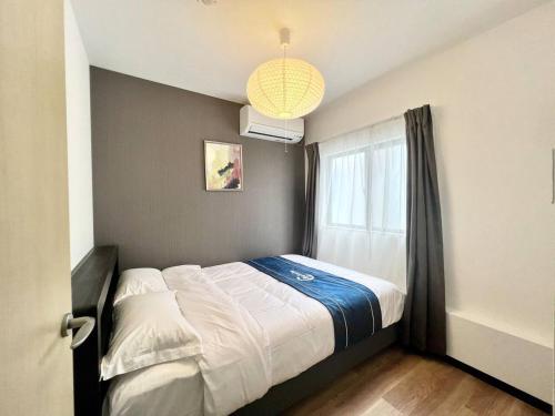 RAKUTO通天閣301 特價2室1厅,日本橋難波心斎橋1站, 車站3分,緊鄰通天閣, 直達關西機場大阪城USJ京都.