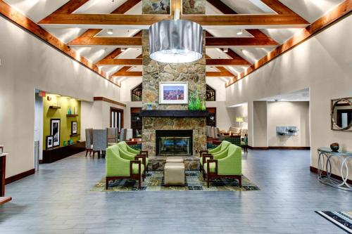Előcsarnok, Hampton Inn & Suites Atlanta/Duluth/Gwinnett County in Duluth (Georgia) Előcsarnok, Hampton Inn & Suites Atlanta/Duluth/Gwinnett County in Duluth (Georgia)