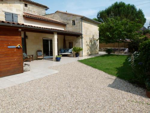 A szálláshely kívülről, Les chambres d'Ausilia in Sablons A szálláshely kívülről, Les chambres d'Ausilia in Sablons