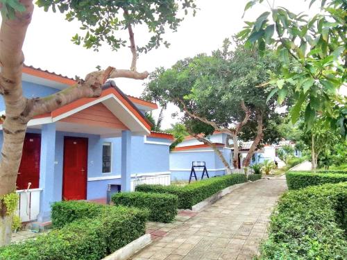 SCARLET SAILS BUNGALOW in Koh Rong SCARLET SAILS BUNGALOW in Koh Rong