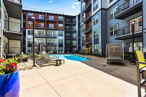 Luxury Buckhead Apartment in Lindridge-Martin Manor Luxury Buckhead Apartment in Lindridge-Martin Manor