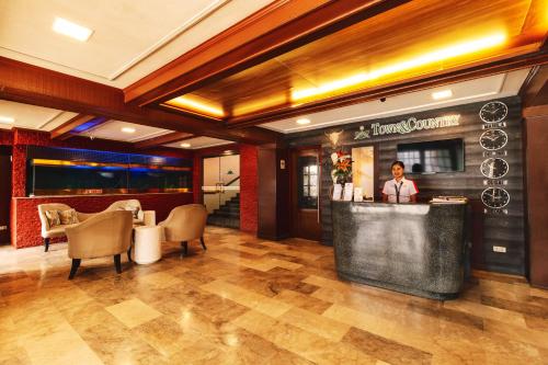 Lobi, Town and Country Hotel-V. Mapa in Manila Lobi, Town and Country Hotel-V. Mapa in Manila