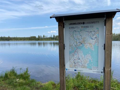 StrandRo - mökki järven rannalla (StrandRo - mokki jarven rannalla) in Larsmo StrandRo - mökki järven rannalla (StrandRo - mokki jarven rannalla) in Larsmo