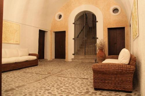 Antica dimora Palazzo Rossi in Marsicovetere Antica dimora Palazzo Rossi in Marsicovetere