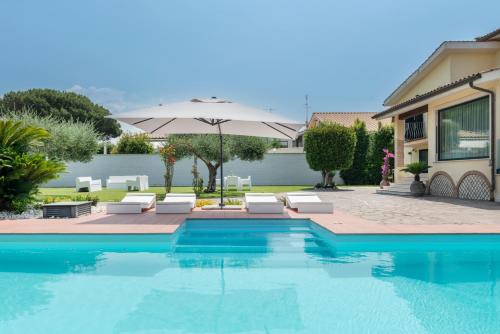 Swimming pool, Casa dei Sogni - Exclusive Suite in Villa in Rome Swimming pool, Casa dei Sogni - Exclusive Suite in Villa in Rome