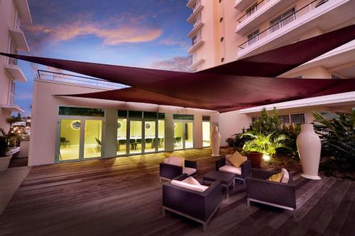חדרי ישיבות / אולמי אירועים, Hilton Noumea La Promenade Residences in נומה חדרי ישיבות / אולמי אירועים, Hilton Noumea La Promenade Residences in נומה