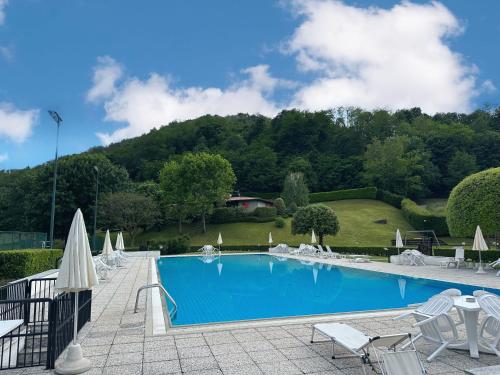 Swimming pool, Le Terrazze: tra laghi e monti in Galbiate Swimming pool, Le Terrazze: tra laghi e monti in Galbiate