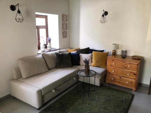 Kistücsök Vendégház Óbánya (Kistucsok Vendeghaz Obanya) in โอบันยา Kistücsök Vendégház Óbánya (Kistucsok Vendeghaz Obanya) in โอบันยา