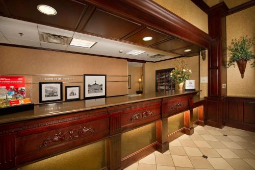 Lobby, Hampton Inn & Suites Stillwater in Stillwater (OK) Lobby, Hampton Inn & Suites Stillwater in Stillwater (OK)