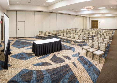 Vergaderruimte / feestzalen, DoubleTree by Hilton Hotel Boston - Milford in Milford Vergaderruimte / feestzalen, DoubleTree by Hilton Hotel Boston - Milford in Milford