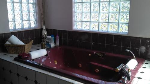 This photo about Eagle Close Executive B&B shared on HyHotel.com