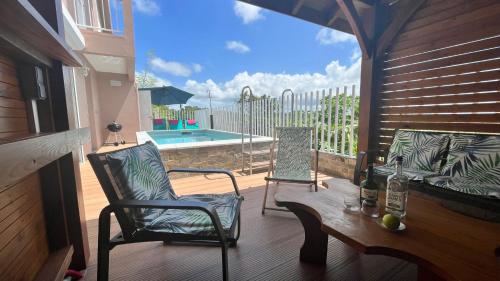 Kazadoli in Le Saint-Esprit Kazadoli in Le Saint-Esprit