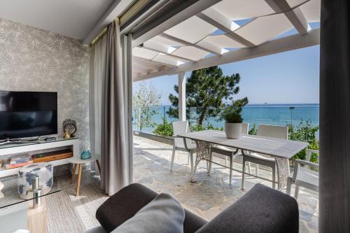 Terraza/balcón, Addimare Sea View Villa, and Events Venue in Arkoudi Terraza/balcón, Addimare Sea View Villa, and Events Venue in Arkoudi