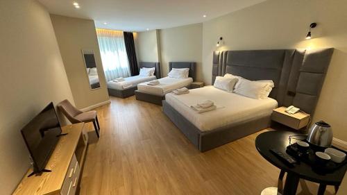 Granda Hotel in Тирана Granda Hotel in Тирана