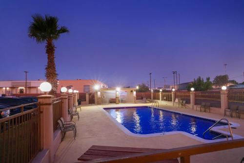 Swimming pool, Carlsbad Inn , New Mexico in Carlsbad (NM) Swimming pool, Carlsbad Inn , New Mexico in Carlsbad (NM)