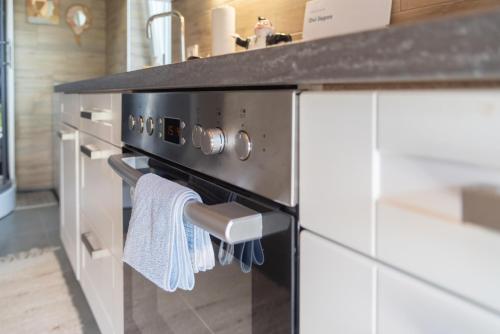 Dvi liepos in 普瓦奇艾 Dvi liepos in 普瓦奇艾