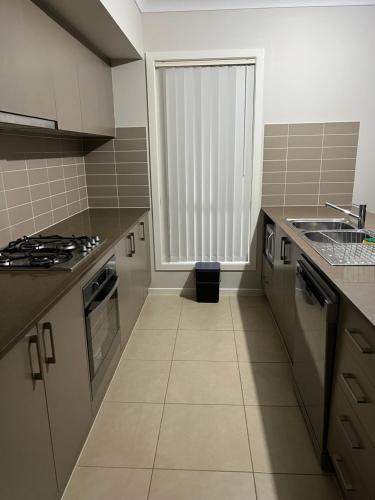 4BR House for Whole Family in Distrikt Hills 4BR House for Whole Family in Distrikt Hills