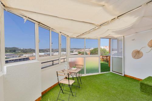 Magnifico atico de 3 dormitorios in Las Lagunas Magnifico atico de 3 dormitorios in Las Lagunas