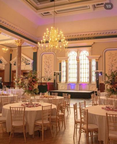 Banquet hall, Parr's Bank Hotel in Warrington Banquet hall, Parr's Bank Hotel in Warrington