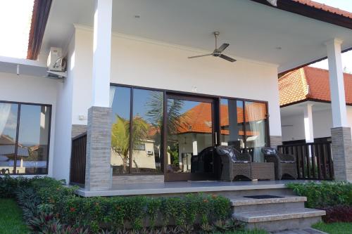 Balcony/terrace, Liberty Dive Resort Bali in Tulamben Balcony/terrace, Liberty Dive Resort Bali in Tulamben