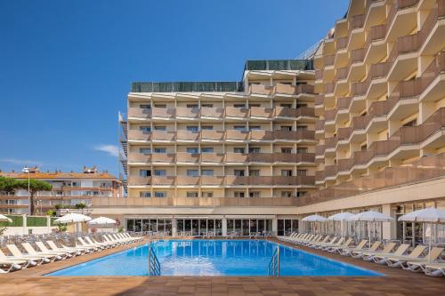 Úszómedence, H TOP Amatista in Lloret De Mar Úszómedence, H TOP Amatista in Lloret De Mar