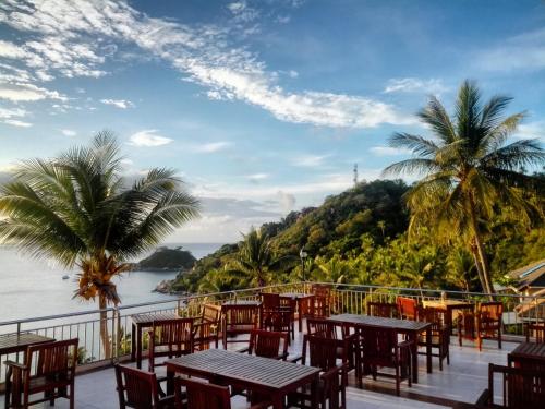 Pinnacle Koh Tao Resort in June Juea Bay Pinnacle Koh Tao Resort in June Juea Bay