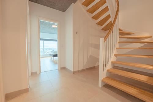 מתקני המלון, Breathtaking Views - New - 220m2 - 5 BR - Walks in Argir מתקני המלון, Breathtaking Views - New - 220m2 - 5 BR - Walks in Argir