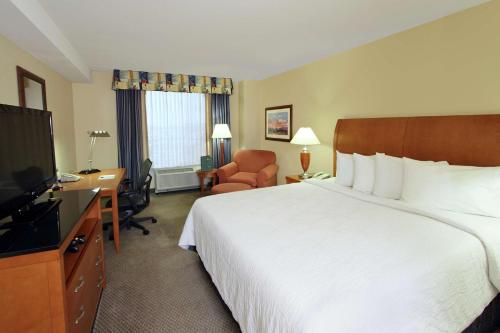 Hilton Garden Inn Oxnard - Camarillo Hotel in Oxnard (CA) Hilton Garden Inn Oxnard - Camarillo Hotel in Oxnard (CA)