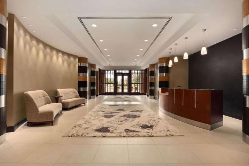 غرفة الاجتماعات/الاحتفالات, Embassy Suites by Hilton Alexandria Old Town in مترو كينج ستريت غرفة الاجتماعات/الاحتفالات, Embassy Suites by Hilton Alexandria Old Town in مترو كينج ستريت