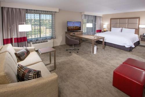 漢普頓酒店及套房 布爾頓/聖伊內斯山谷 (Hampton Inn & Suites Buellton/Santa Ynez Valley) in 比爾頓(CA) 漢普頓酒店及套房 布爾頓/聖伊內斯山谷 (Hampton Inn & Suites Buellton/Santa Ynez Valley) in 比爾頓(CA)