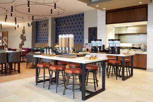 المطعم, Hilton Garden Inn Elizabethtown in إليزابيث تاون المطعم, Hilton Garden Inn Elizabethtown in إليزابيث تاون