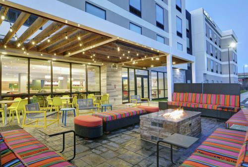 Buitenkant, Home2 Suites by Hilton Clarksville Louisville North, IN in Clarksville Buitenkant, Home2 Suites by Hilton Clarksville Louisville North, IN in Clarksville
