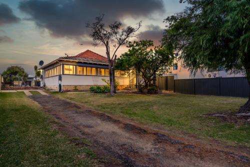 Family Fun Your beach and fishing delight in Rockingham Family Fun Your beach and fishing delight in Rockingham