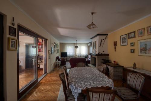 Two Towers in Center Two Towers in Center