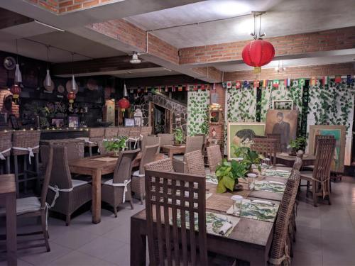 Restaurant, Astuti Gallery Homestay near Kasongan Travel Village Restaurant, Astuti Gallery Homestay near Kasongan Travel Village