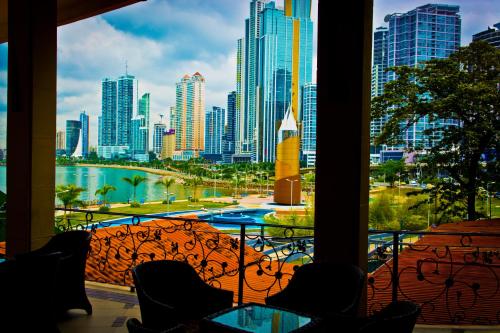 Balcony/terrace, Plaza Paitilla Inn in Panama City Balcony/terrace, Plaza Paitilla Inn in Panama City