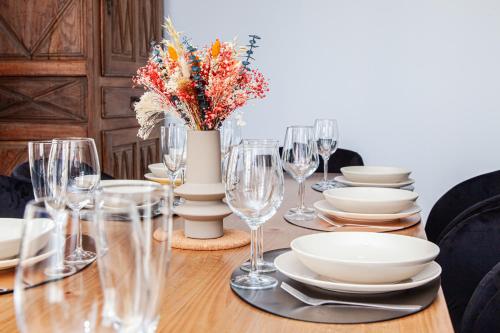 Ételek és italok, Jolie m'Home, Le Puy du Fou, 15 pers, 7 ch, 5 sde, 5 wc in Mauléon (Poitou-Charentes) Ételek és italok, Jolie m'Home, Le Puy du Fou, 15 pers, 7 ch, 5 sde, 5 wc in Mauléon (Poitou-Charentes)