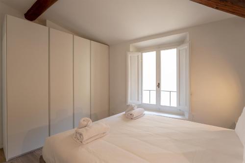 Piazza Dei Rossi Due View