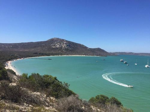 Golfers Haven Studio Apartment in Langebaan Golfers Haven Studio Apartment in Langebaan