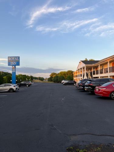 Royal Inn - Neptune in Tinton Falls Royal Inn - Neptune in Tinton Falls